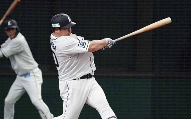 西武一筋19年・中村剛也が本拠地200号「積み重ねてこれたこと誇りに思う」