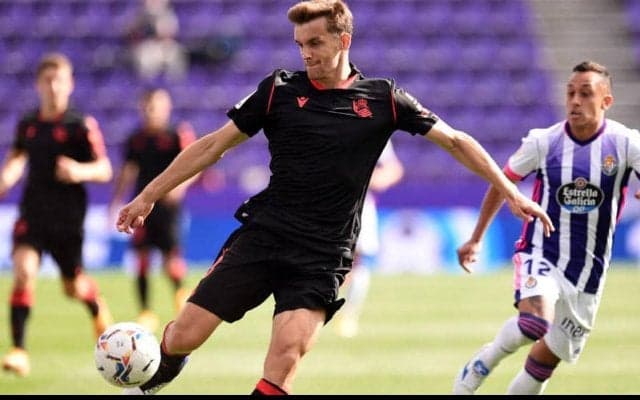 リーズがスペイン代表DFジョレンテをレアル・ソシエダから完全移籍で獲得