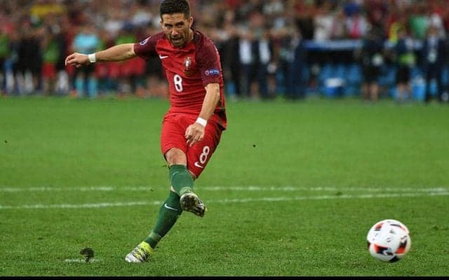 ポルトガルのプレーメイカー、ジョアン・モウティーニョの芸術的FK【ビューティフル・フリーキック】