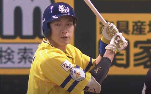 欠場から復帰即“変態グニャ打ち”　鷹・柳田の3安打猛打賞にファン安堵