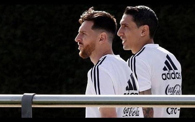 ディ・マリア、バルサ退団を望んだ同胞メッシをPSGに勧誘!?