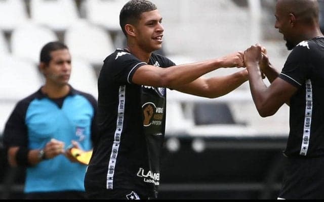 本田圭佑の同僚18歳FWルイス・エンリケが長友＆酒井所属のマルセイユへ完全移籍