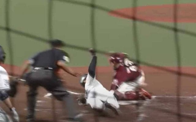 「神の手タッチ」「審判すごい」西武メヒアの“技あり”生還をファン絶賛