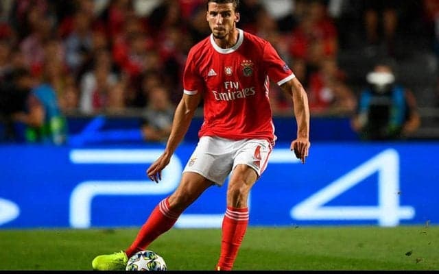 さらなるCB獲得に動くシティ、ジアス獲得に向けてベンフィカと交渉開始　オタメンディ譲渡か