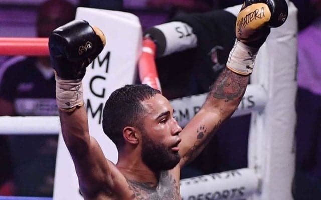 ネリの計量パスに拍手喝采！　喜びのガッツポーズ披露、米注目「凶悪な男が準備万端」