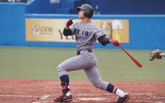 【大学野球】慶應幼稚舎出身のスラッガー　慶大1年生が憧れの神宮で大学1号「感動です」
