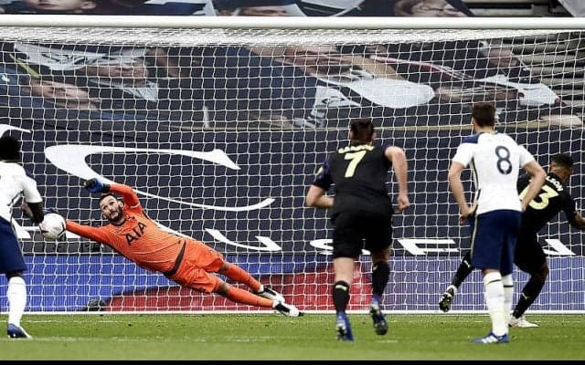 相手GK躍動で2点目遠かったスパーズ、試合終了間際の1st枠内シュートとなったPK被弾で痛恨ドロー《プレミアリーグ》