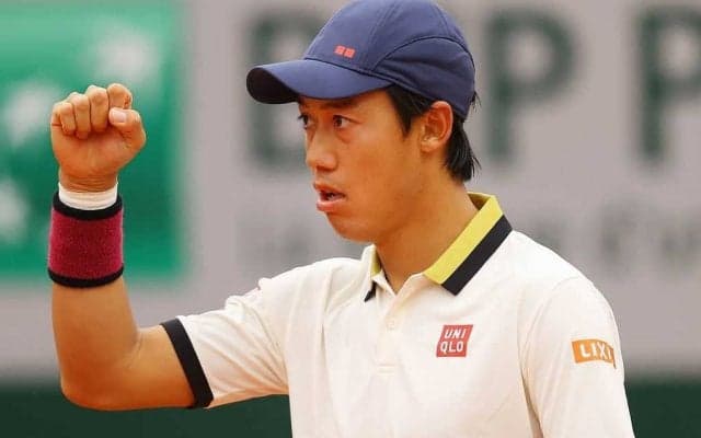 全仏OP初戦突破の錦織「さすがにきつかった」。異例の秋開催で悪天候もGS復帰戦で勝利