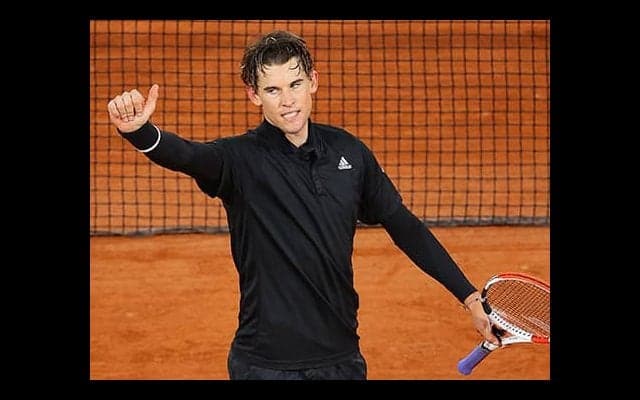  ティーム 7年連続の初戦突破 