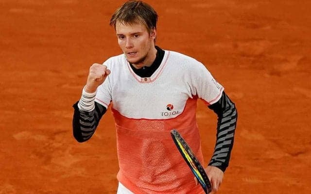 相手が諦めた　リターン困難な“必殺アンダーサーブ”に海外称賛「これは絶対流行る」