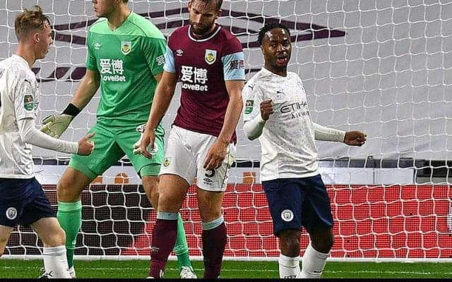 スターリング2発にフェラン・トーレスが初ゴール! シティがバーンリーに快勝で準々決勝進出!《EFLカップ》