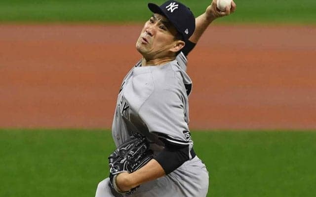 【MLB WCシリーズ】「なんてプレーだ」「完璧なグラブトス」田中将大の巧みな美技にファン惚れ惚れ