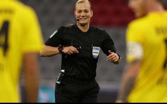 女性審判員の先駆け、シュタインハウスさんがDFLスーパーカップを最後に12年の審判生活に幕