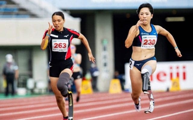 日本が誇る世界初の新型スポーツ用義足。パラアスリートと世界に挑む