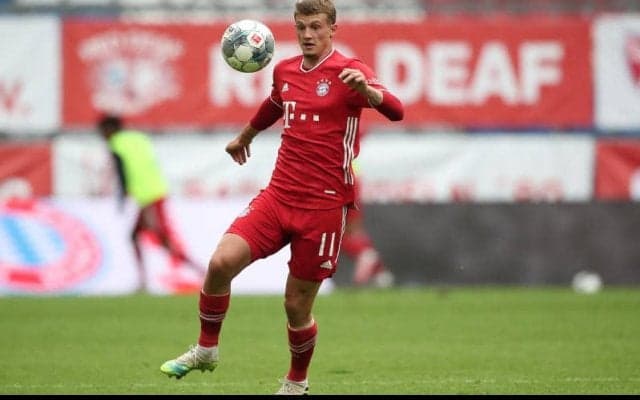 リーズ移籍目前だったバイエルンMFキュイザンス、メディカル失敗で成立せず