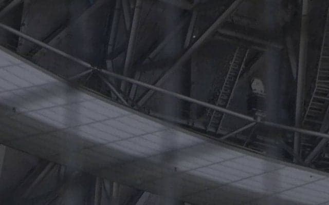 超特大の天井直撃打がまさかのタッチアウトに…楽天ロメロにファン「可哀想すぎる」