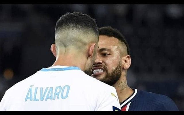 ネイマールと衝突したマルセイユDF 200万件以上の脅迫に苦しむ「恐怖を感じた」