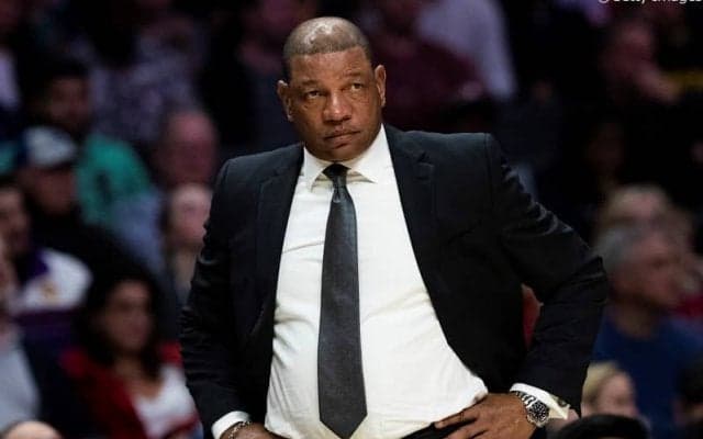 クリッパーズから解任されたドック・リバースHCがわずか3日後にシクサーズの指揮官へ