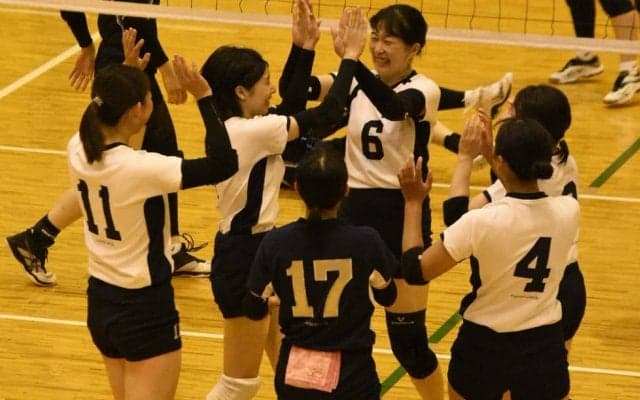 【バレーボール部女子】　佛教大を制し、開幕戦快勝！