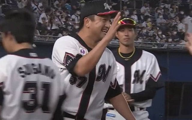 「木材破壊王」前夜被弾メヒアのバット真っ二つ、ロッテ澤村の“リベンジ”に驚嘆