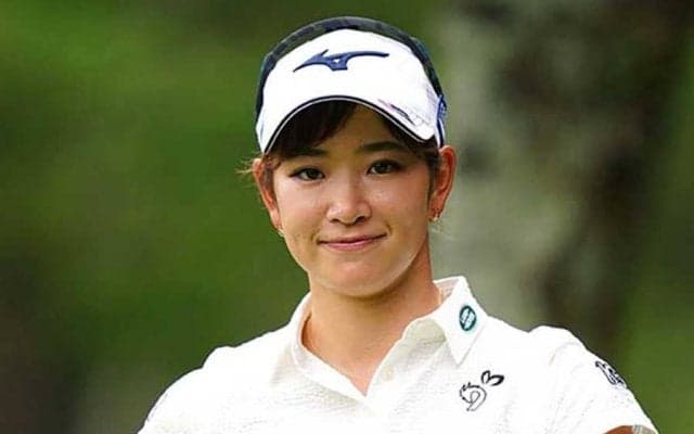 原英莉花、4打差圧勝でメジャー初V　小祝さくらと“黄金世代対決”で逃げ切り2勝目