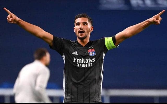 レアルが飛び込み？ 約25億円＋マリアーノ譲渡でリヨンMFアワール獲得か