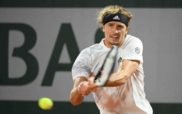 【速報】ズべレフが第1セットを落とす。19歳新鋭シンネルとの全仏OP4回戦