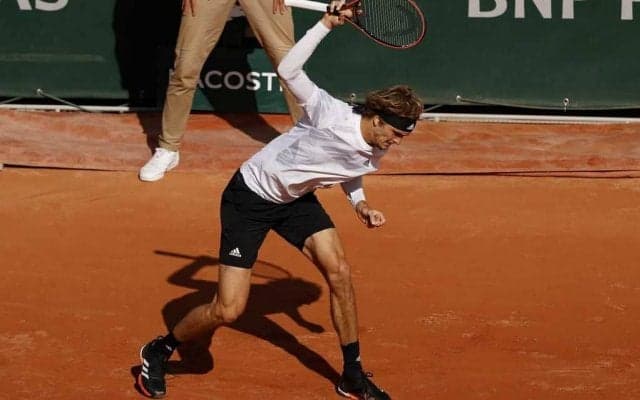 【速報】ズべレフが19歳新鋭に敗れベスト8ならず。イライラしラケット破壊も