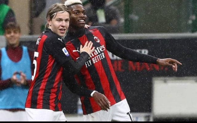 後半に3発のミランが開幕3連勝！レオンがドッピエッタ《セリエA》