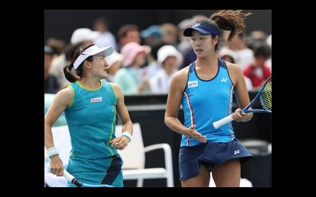  青山修子/ 柴原瑛菜組8強へ 