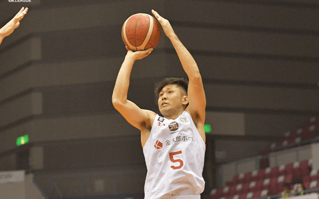 千葉ジェッツが三遠ネオフェニックスに今季初の100点ゲーム、サイズが27得点17リバウンドとインサイドを支配