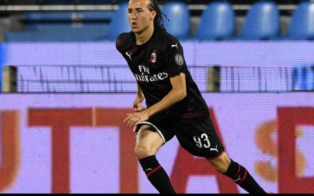 セルティック、ミランからウルグアイ代表MFラクサールをレンタルで獲得！