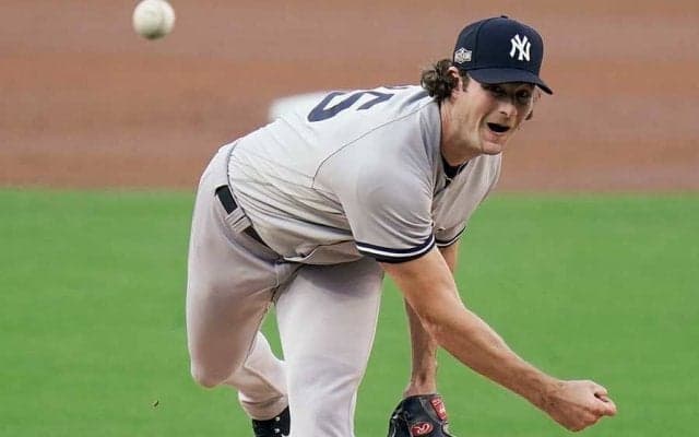 【MLB】年俸39億円男の“火の玉ストレート”　唸る161kmに米興奮「これぞエース」「野獣だ」