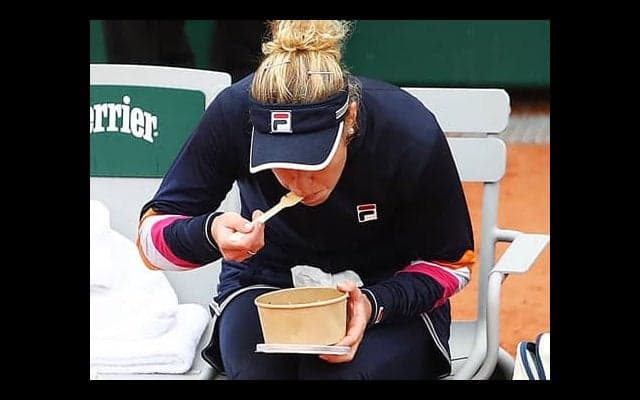  試合中に食事「炭水化物」 