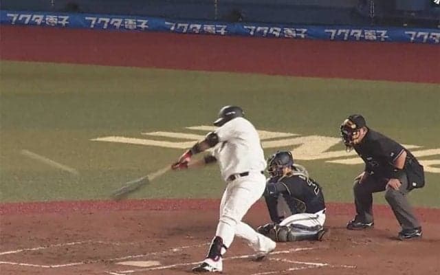 「本当に待ってた」　ロッテ井上、コロナ禍で大量入れ替え後初得点の13号3ランに球場沸く
