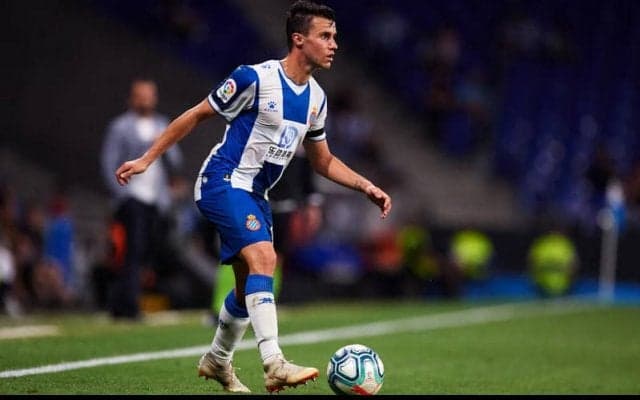 セビージャ退団の元フランス代表DFコルシアがナントと3年契約