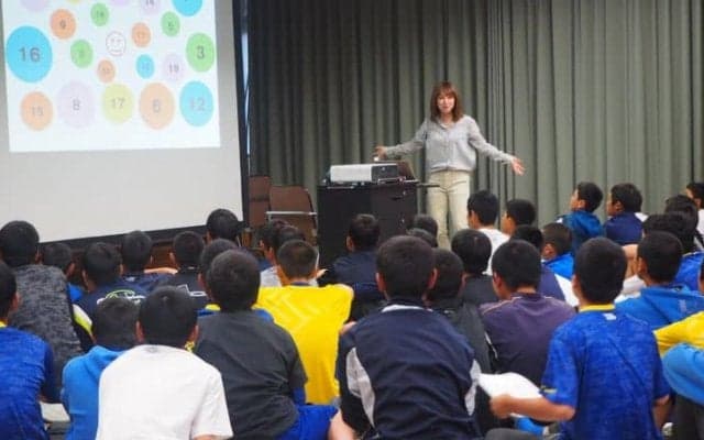 目のストレッチで体が柔らかくなる？　運動神経と学習能力も向上する「メンタルビジョントレーニング」とは