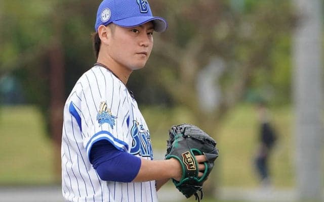 DeNA砂田毅樹、頭部死球与え退場　141キロが直撃の巨人・吉川尚輝は途中交代