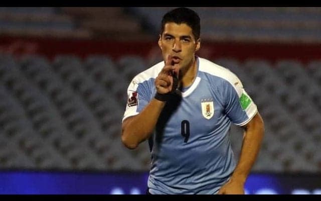 ウルグアイがチリを下して白星発進 スアレスPK弾&M・ゴメスが決勝点【W杯南米予選】