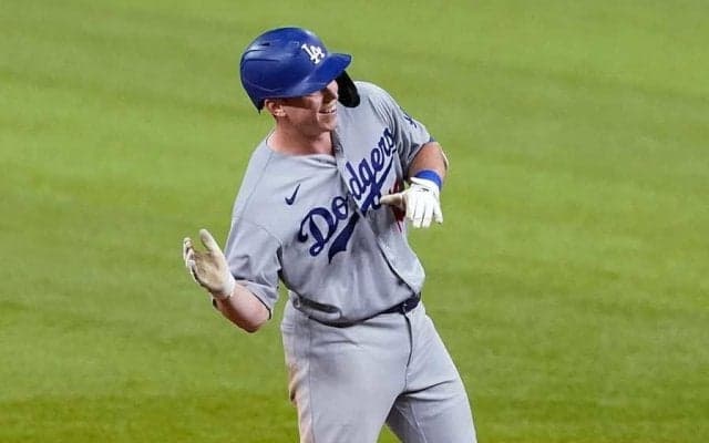 【MLB 地区S】ドジャース、PO5連勝で2年ぶりリーグ優勝決定S進出　5番スミスは5安打3打点