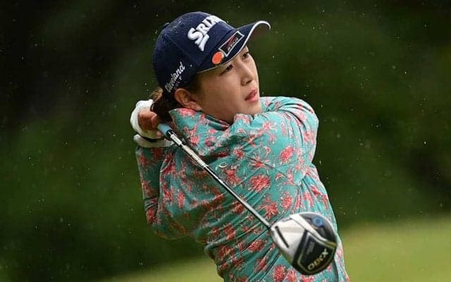 新海美優が首位発進　気温15度の悪天候も好ショット連発「耐える展開はチャンスある」