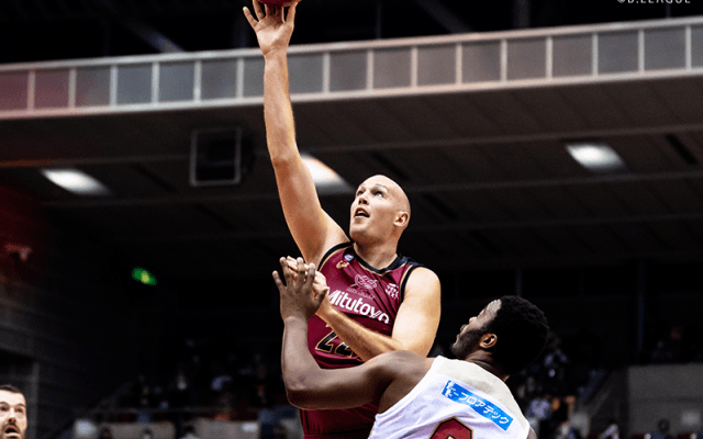 川崎ブレイブサンダースがホーム開幕戦を白星で飾る、ファジーカスが前半だけで19得点の大活躍