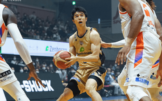 第3Qに31得点をあげた琉球ゴールデンキングス、新潟アルビレックスBBを退けホーム開幕戦に勝利