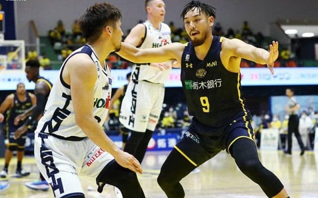 信州の猛攻に耐え抜いた宇都宮…殊勲の遠藤祐亮は「ヘアスタイルについては、そっとしておいてください（笑）」