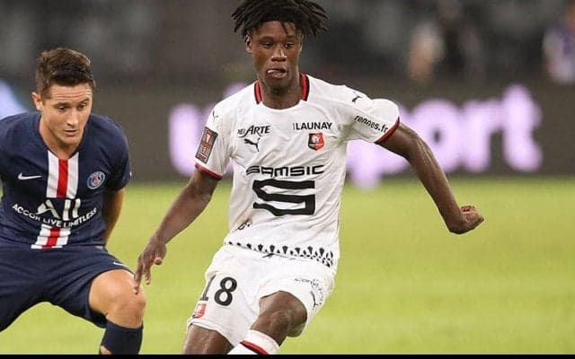 フランスの17歳新星カマヴィンガ、試合後に交換したスーパースターのユニフォームは「洗わない」