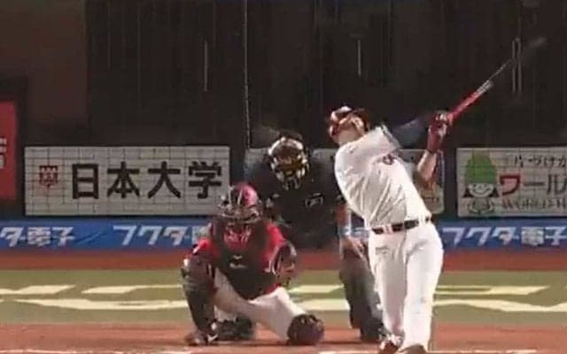 楽天・浅村、キング独走の31号　9年ぶり復帰登板のチェンから勝ち越しソロ