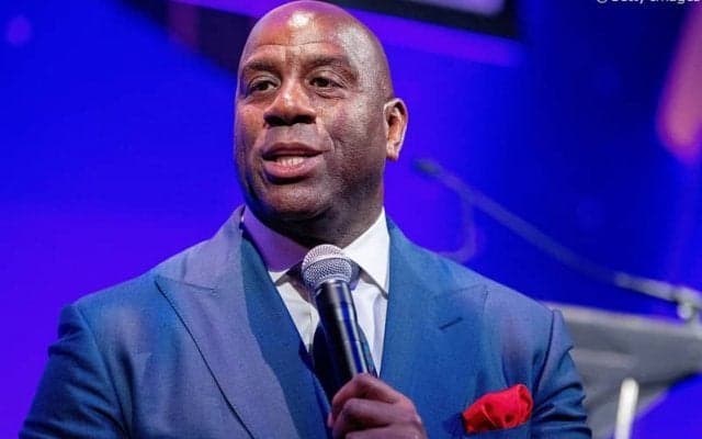 レイカーズのレジェンド、マジックがADの去就について言及「彼は離れたくないはずだ」