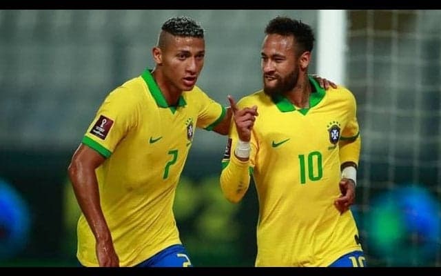 “怪物”が記録更新したネイマールを祝福「ますます成熟した選手」