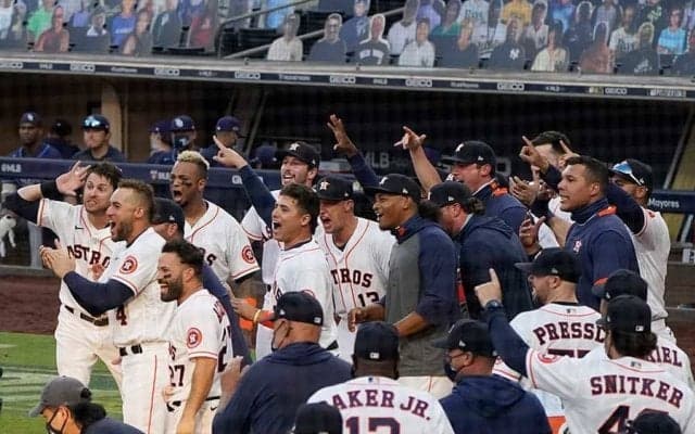 【MLB 優勝決定S】アストロズ、コレアが劇的サヨナラアーチ！　崖っぷちから2連勝で望みつなぐ
