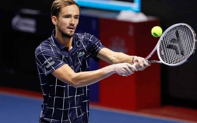 格下に苦杯　次世代担う露24歳“怒りのラケット破壊”に海外辛辣「未熟な新世代」